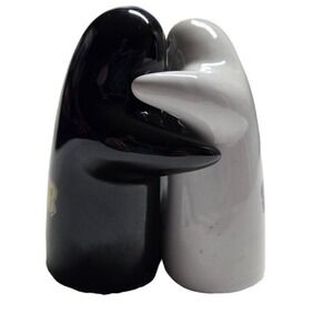 Ghost-Shaped Salt & Pepper Shakers 3" Ceramic Figurines -‎ I Heart Salt & Pepper